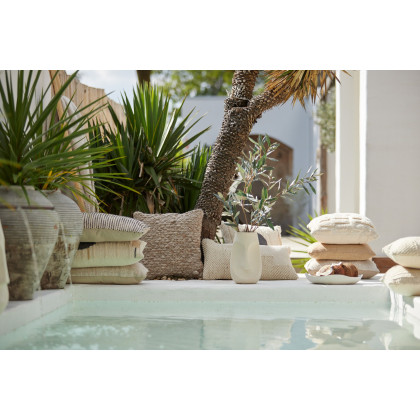 Light and Living Cushions Cushions