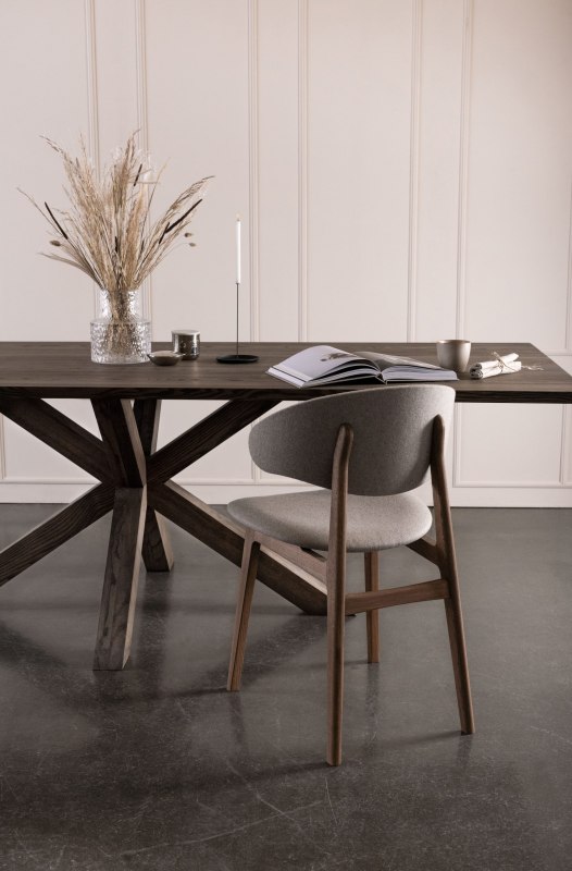 004   Lifestyle   ALDN Rectangular Dining Table 03